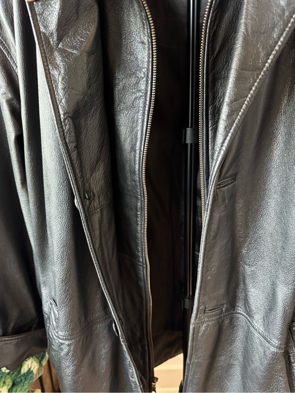 Wilson's Leather Vintage Black Genuine Leather Car / Trench Coat - Large - Picture 3 of 16